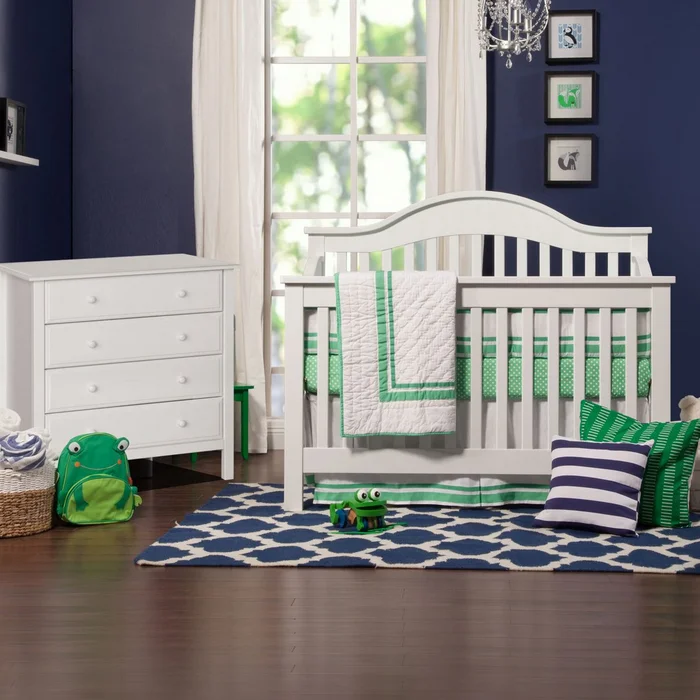 DaVinci Jayden 2 Piece Nursery Set – 4 in 1 Convertible Crib and 4 Drawer Dresser in White