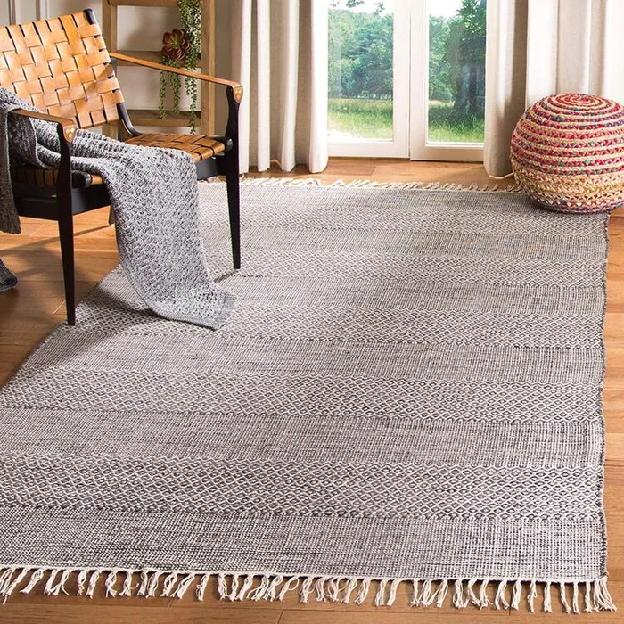 Handmade Cotton Area Rug Ivory/ Navy Transitional Style 60×96 inches – Safavieh