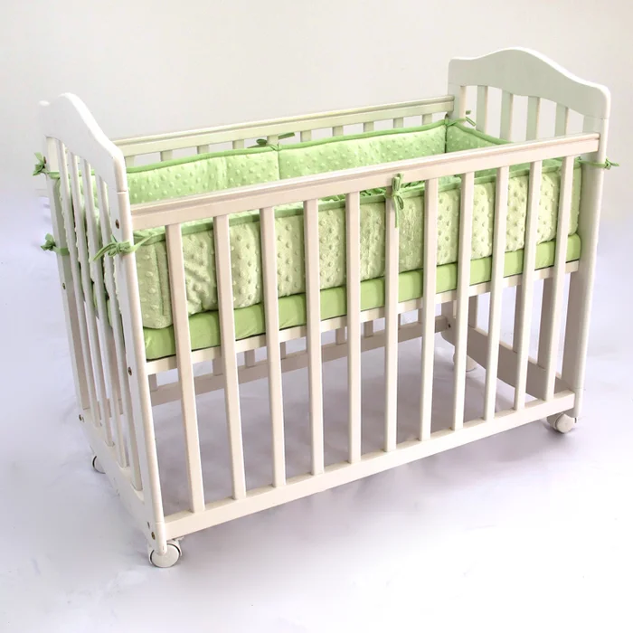 LA Baby Bedside Manor in White