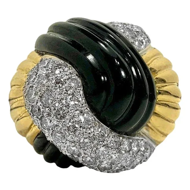 Mid 20th Century Large 18k Yellow Gold, Fluted Black Onyx and Diamond Knot Style Ring, Size 7