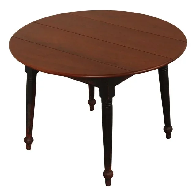 Primitive Farmhouse Style Round Plank Top Dining Table