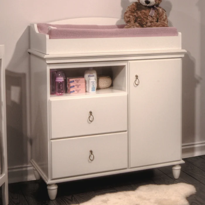 SouthShore Moonlight Changing Table in Pure White